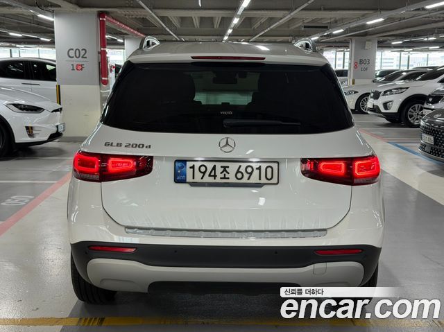 Mercedes-Benz GLB-Class X247 GLB200 d - фото 4