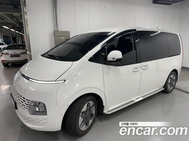 Hyundai Staria 4WD Tourer 11-Seater Modern - фото 1