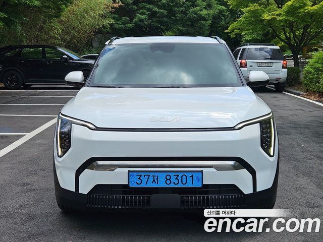 Kia EV3 Long Range 2WD Earth - фото 0
