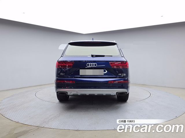 Audi Q7 45 TFSI Quattro - фото 3