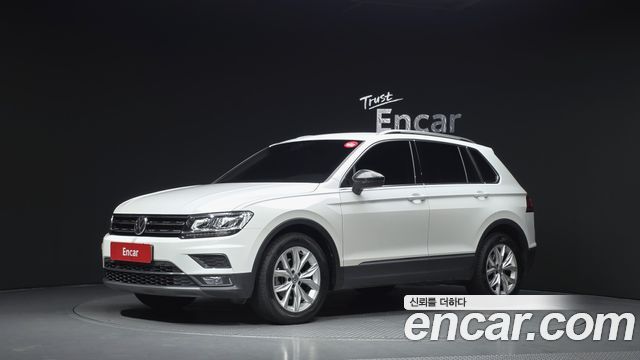 Volkswagen Tiguan 2-го поколения 2.0 TDI Premium - фото 0