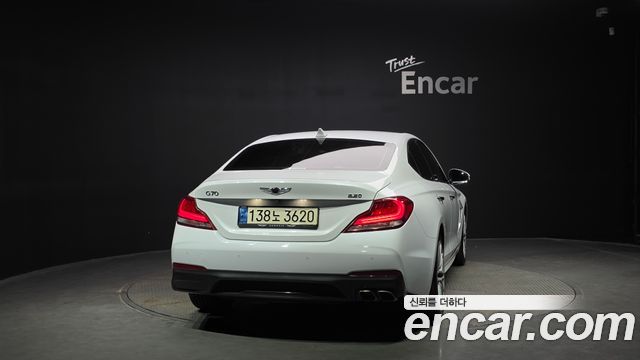 Genesis G70 2.2D Elite - фото 2