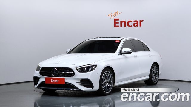 Mercedes-Benz E-Class W213 E220d 4MATIC AMG Line - фото 0