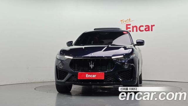 Maserati Levante 3.0 Diesel AWD GranSport - фото 2