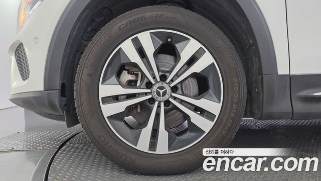 Mercedes-Benz GLB-Class X247 GLB200 d - фото 4
