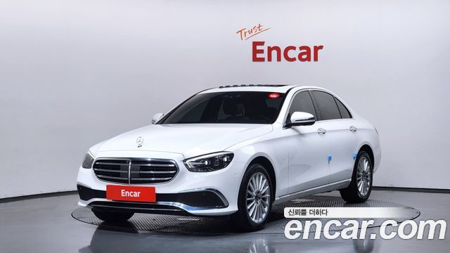 Mercedes-Benz E-Class W213 E220d 4MATIC Exclusive - фото 0