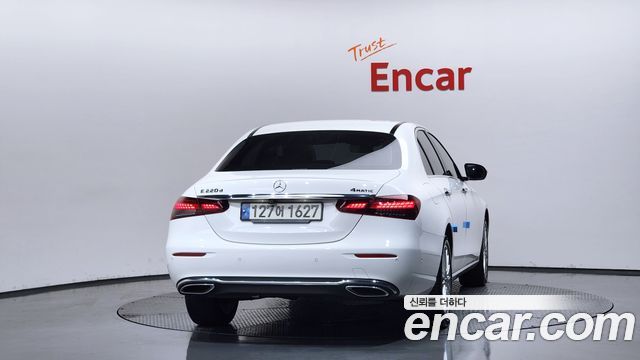 Mercedes-Benz E-Class W213 E220d 4MATIC Exclusive - фото 3