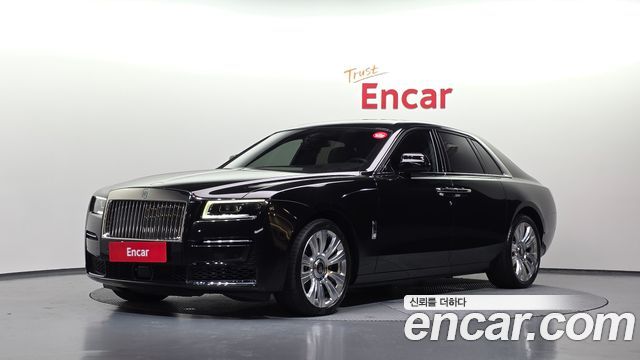 Rolls-Royce Ghost 2-го поколения 6.7 V12 - фото 0