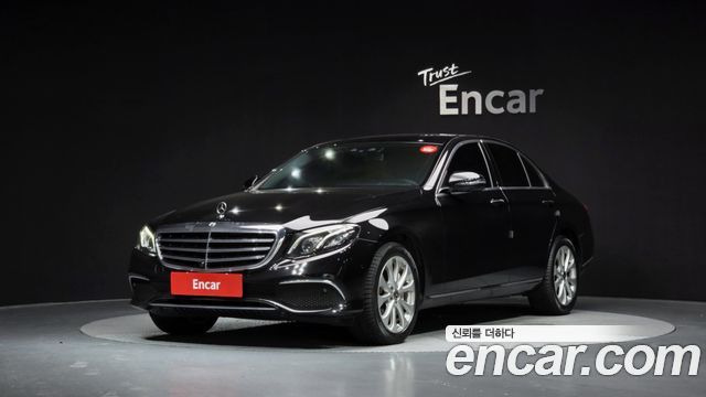 Mercedes-Benz E-Class W213 E300 4MATIC Exclusive - фото 0