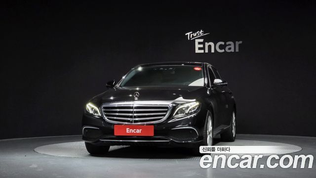 Mercedes-Benz E-Class W213 E300 4MATIC Exclusive - фото 2