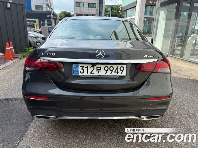 Mercedes-Benz E-Class W213 E350 4MATIC AMG Line - фото 3