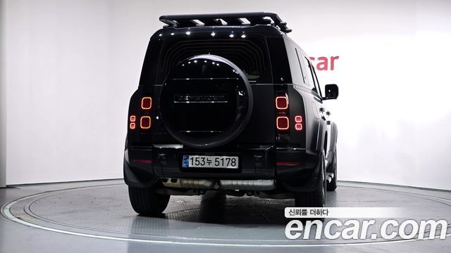 Land Rover Defender L663 110 D300 X-Dynamic HSE - фото 3