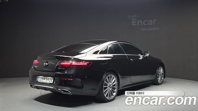 Mercedes-Benz E-Class W213 E450 4MATIC Coupe - фото 1