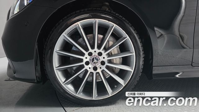 Mercedes-Benz E-Class W213 E450 4MATIC Coupe - фото 4