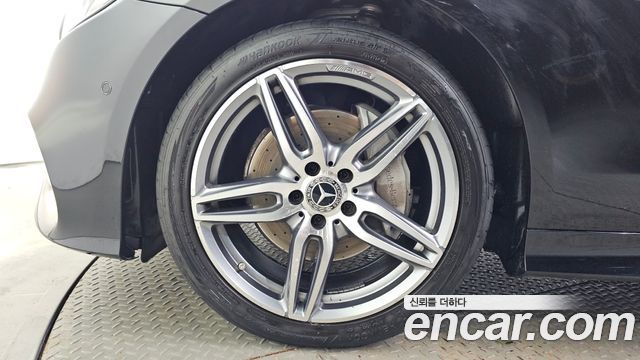 Mercedes-Benz E-Class W213 E220d Coupe - фото 4
