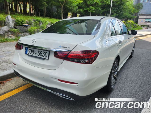 Mercedes-Benz E-Class W213 E220d 4MATIC AMG Line - фото 1