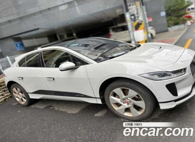 Jaguar I-PACE EV400 SE - фото 3