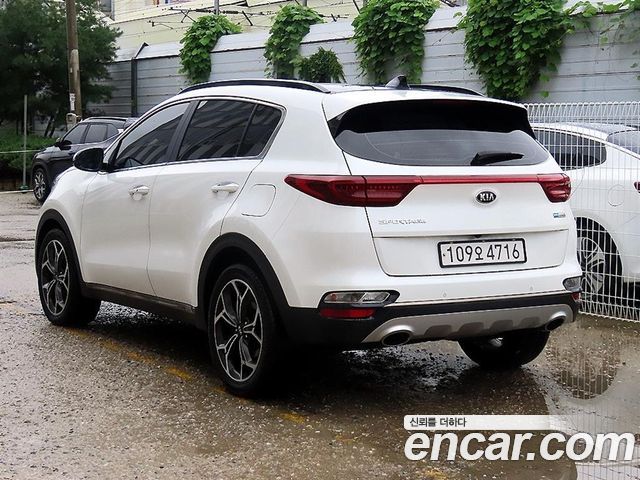 Kia Sportage The Bold Diesel 2.0 2WD Inteligent - фото 2