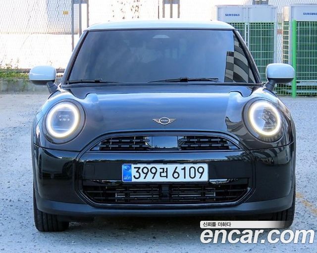 Mini Cooper C 4-го поколения Classic - фото 1