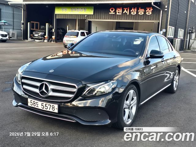 Mercedes-Benz E-Class W213 E200 Avantgarde - фото 1