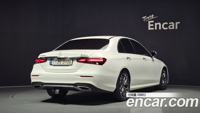 Mercedes-Benz E-Class W213 E220d 4MATIC AMG Line - фото 1