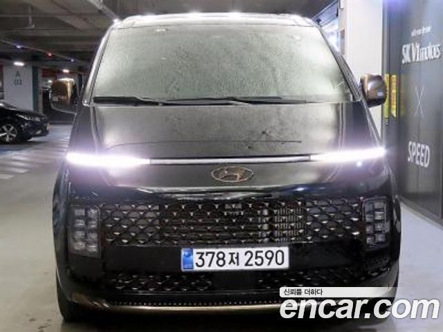 Hyundai Staria 4WD Lounge 9-Seater Inspiration - фото 1