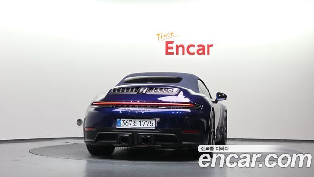 Porsche 911 Carrera 4 GTS Cabriolet - фото 3