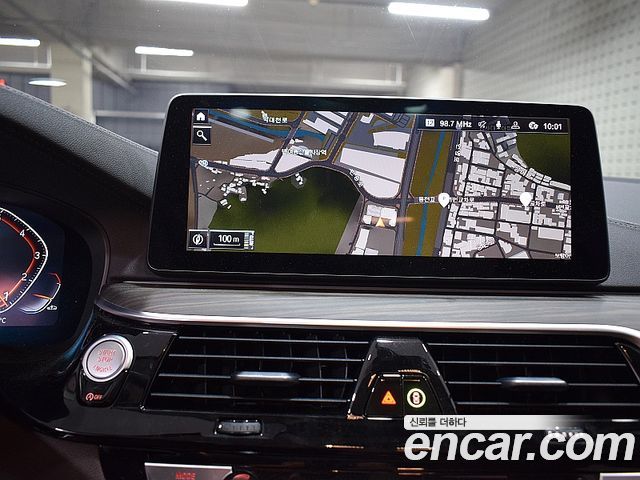 BMW 5 Series G30 530i Luxury - фото 4
