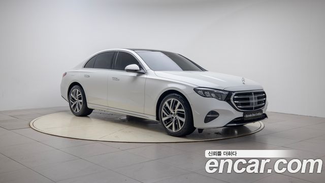 Mercedes-Benz E-Class W214 E220d 4MATIC Exclusive - фото 1