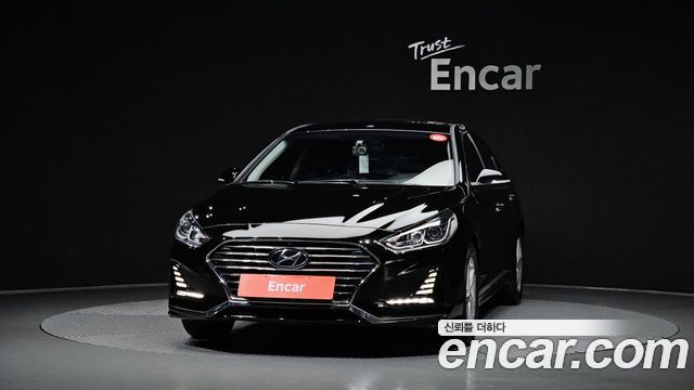 Hyundai Sonata 2.0 Smart Spicial - фото 2