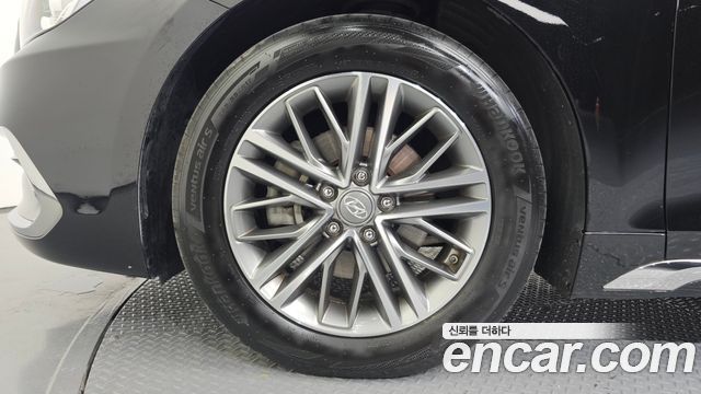 Hyundai Grandeur IG 3.0 LPi Modern (Rental Car) - фото 4