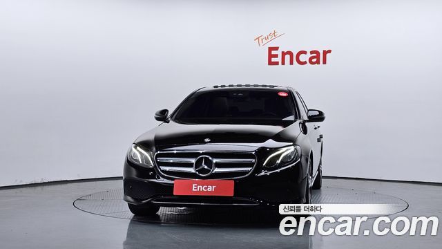 Mercedes-Benz E-Class W213 E300 Avantgarde - фото 2