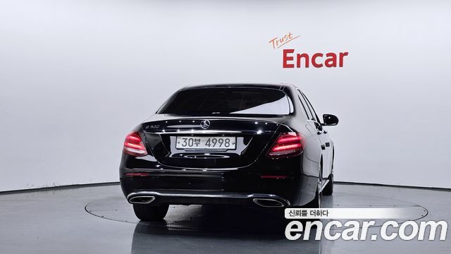 Mercedes-Benz E-Class W213 E300 Avantgarde - фото 3