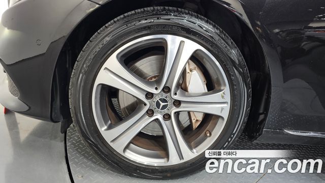 Mercedes-Benz E-Class W213 E300 Avantgarde - фото 4
