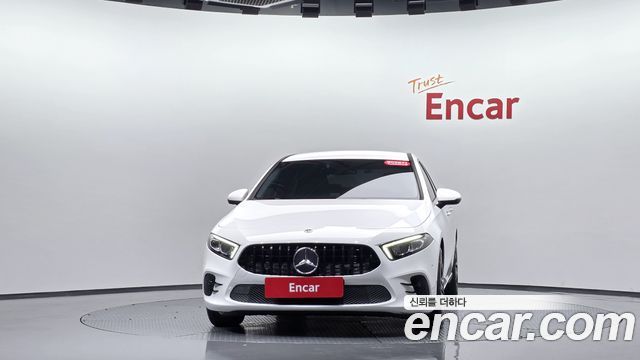 Mercedes-Benz A-Class W177 A220 Sedan - фото 1