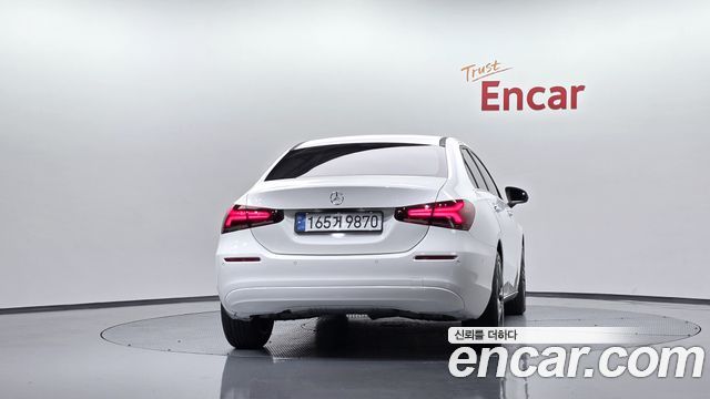 Mercedes-Benz A-Class W177 A220 Sedan - фото 2
