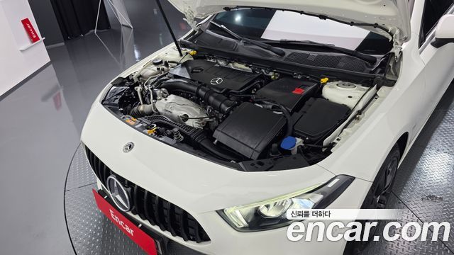 Mercedes-Benz A-Class W177 A220 Sedan - фото 4