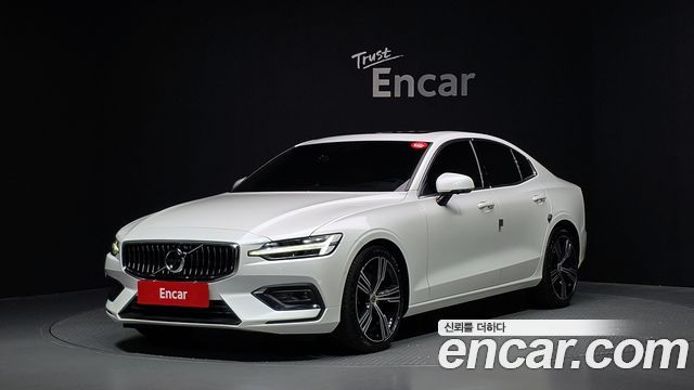 Volvo S60 3-го поколения B5 Inscription - фото 0