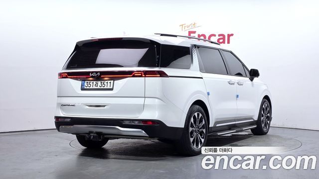 Kia Carnival 4-го поколения 9-Seater Noblesse - фото 1