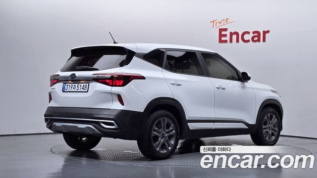 Kia Seltos Diesel 1.6 2WD Prestige - фото 1