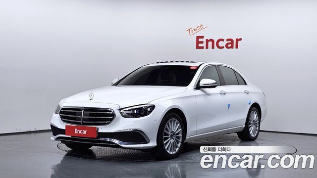 Mercedes-Benz E-Class W213 E220d 4MATIC Exclusive - фото 0