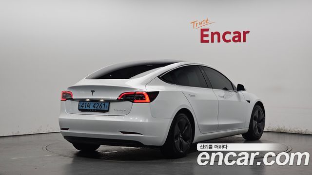 Tesla Model 3 Long Range AWD - фото 0