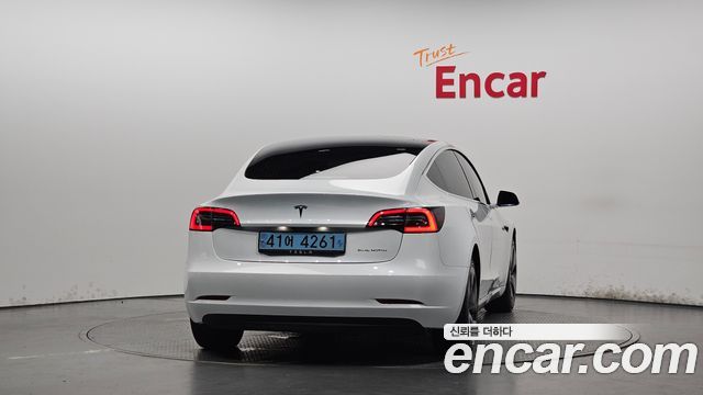 Tesla Model 3 Long Range AWD - фото 2