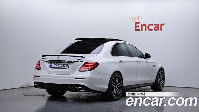 Mercedes-Benz E-Class W213 E63 AMG 4MATIC+ - фото 1