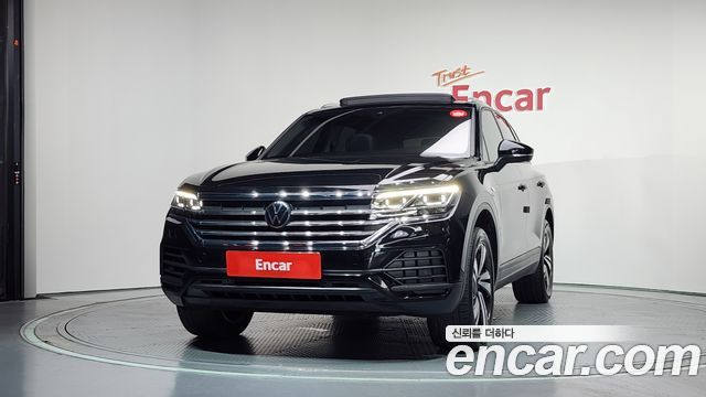 Volkswagen Touareg 3-го поколения 3.0 TDI Premium - фото 2