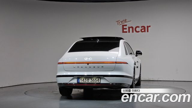 Hyundai Grandeur GN7, гибрид Calligraphy - фото 3