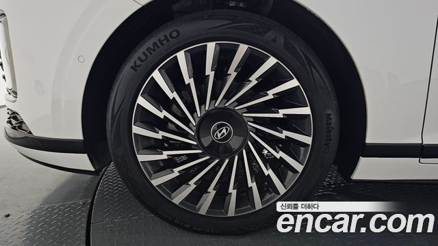 Hyundai Grandeur GN7, гибрид Calligraphy - фото 4