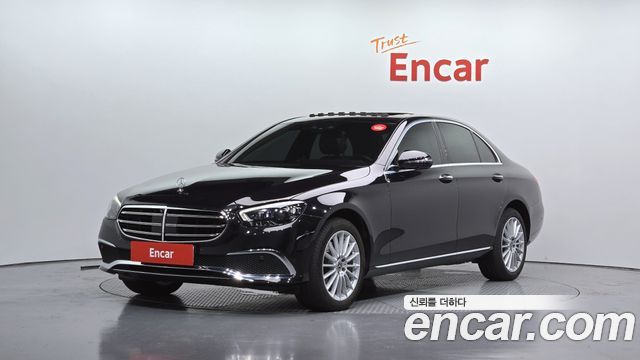 Mercedes-Benz E-Class W213 E220d 4MATIC Exclusive - фото 0