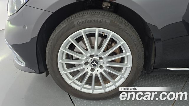 Mercedes-Benz E-Class W213 E220d 4MATIC Exclusive - фото 4
