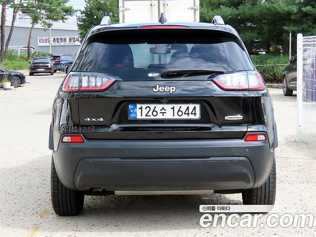 Jeep Cherokee KL 2.4 Longitude High AWD - фото 3